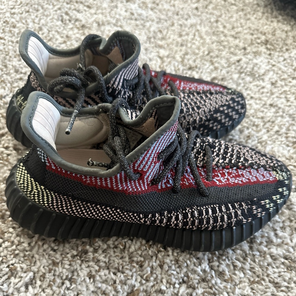 Yeezy Boost 350 V2 Yecheil Non-Reflective